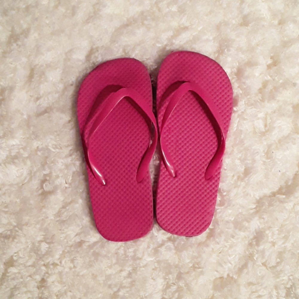 Girl's bathing suit bundle - Picture 4 of 6